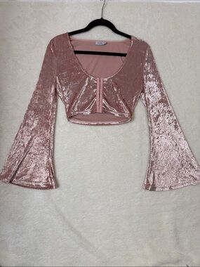 Tobi Rose Pink Crushed Velvet Cropped Bell Sleeve Top Snap Front Closure Small